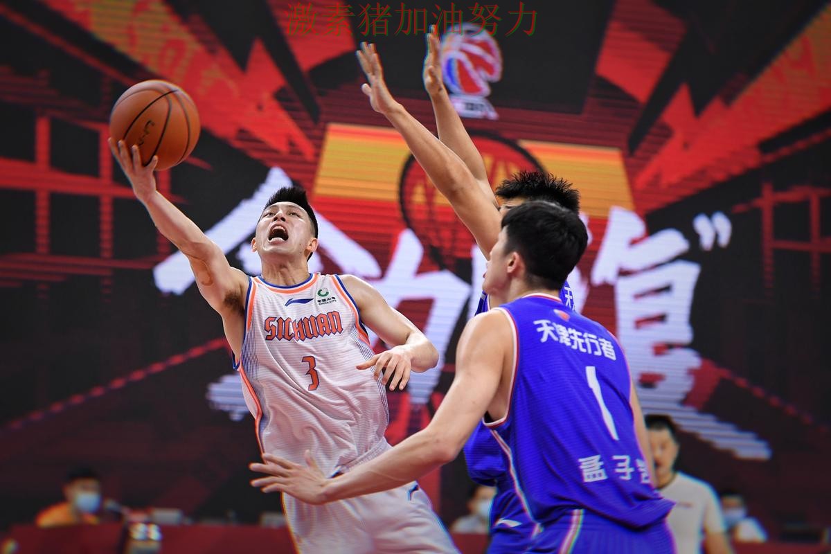 老鹰核心组合终于打出默契